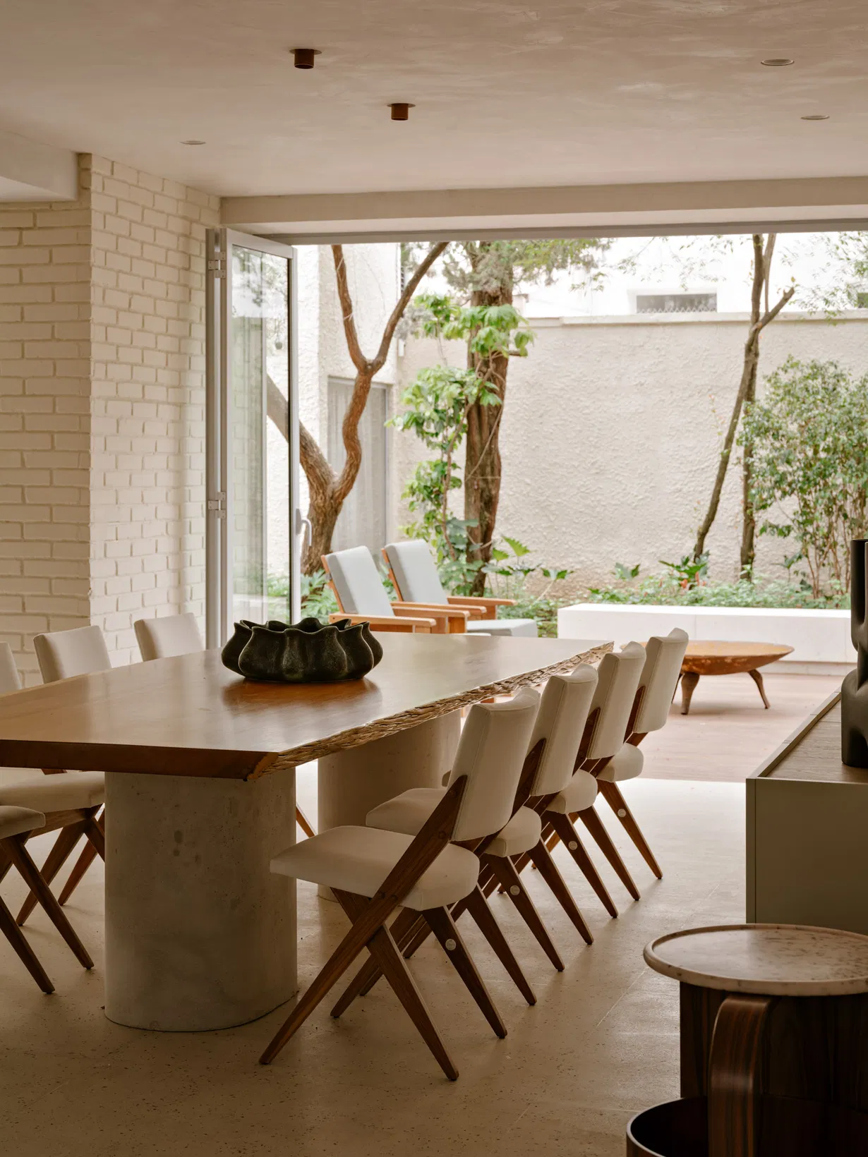 Architecture or product image.