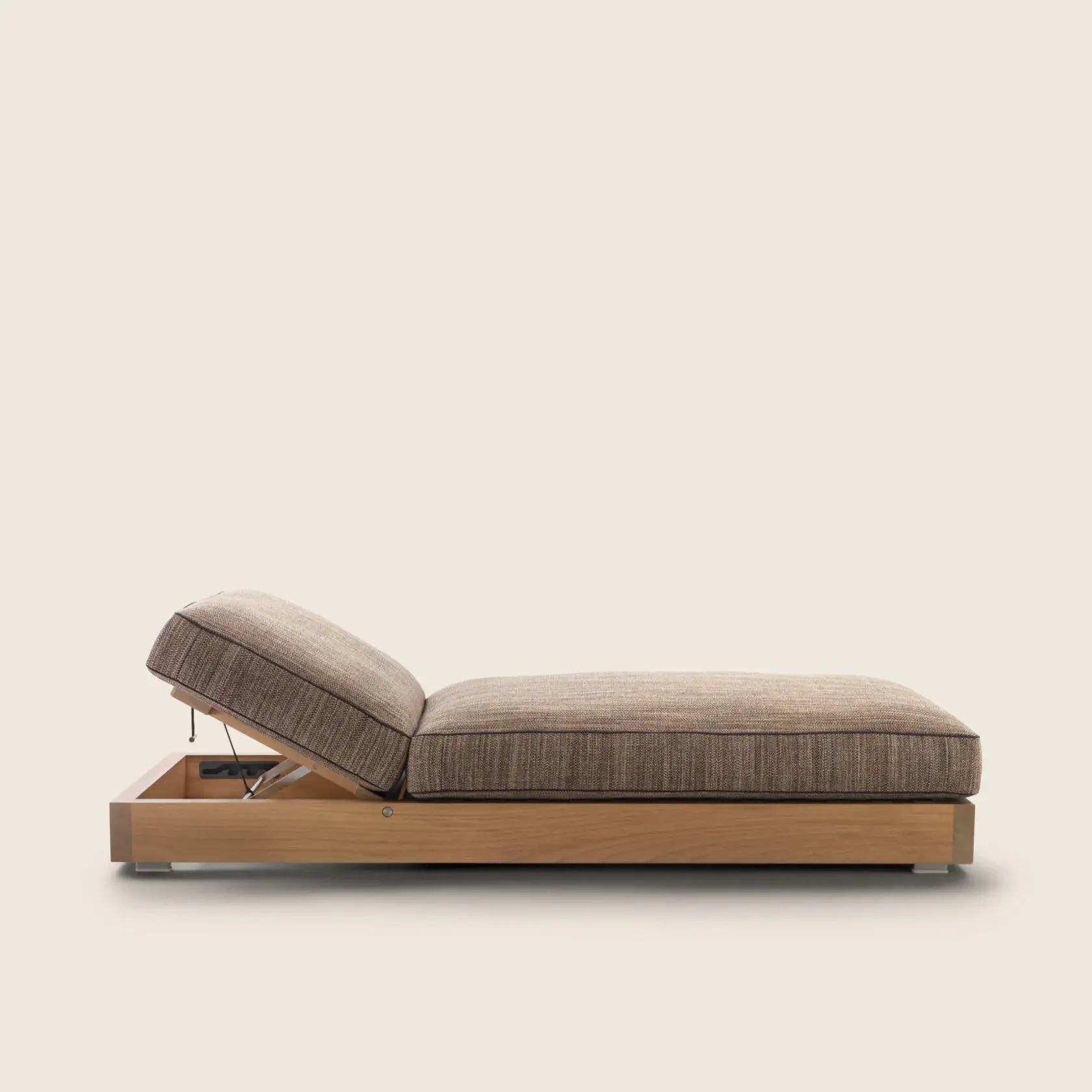 Hamptons Outdoor Daybed by Flexform