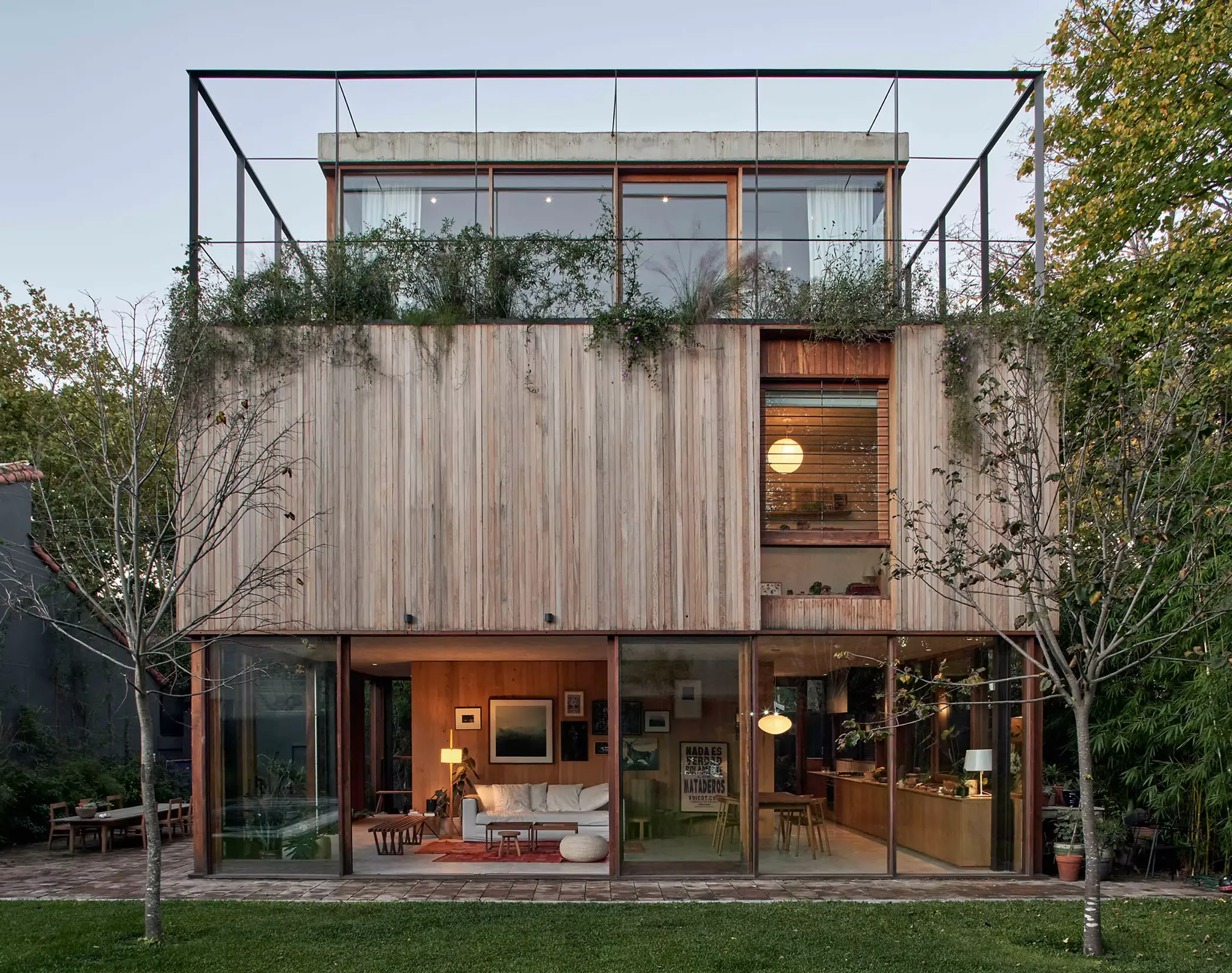 LUAA House — Residential