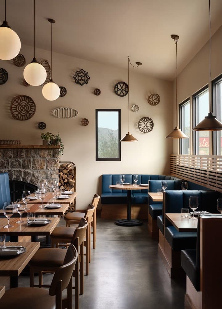 Stella — Hospitality