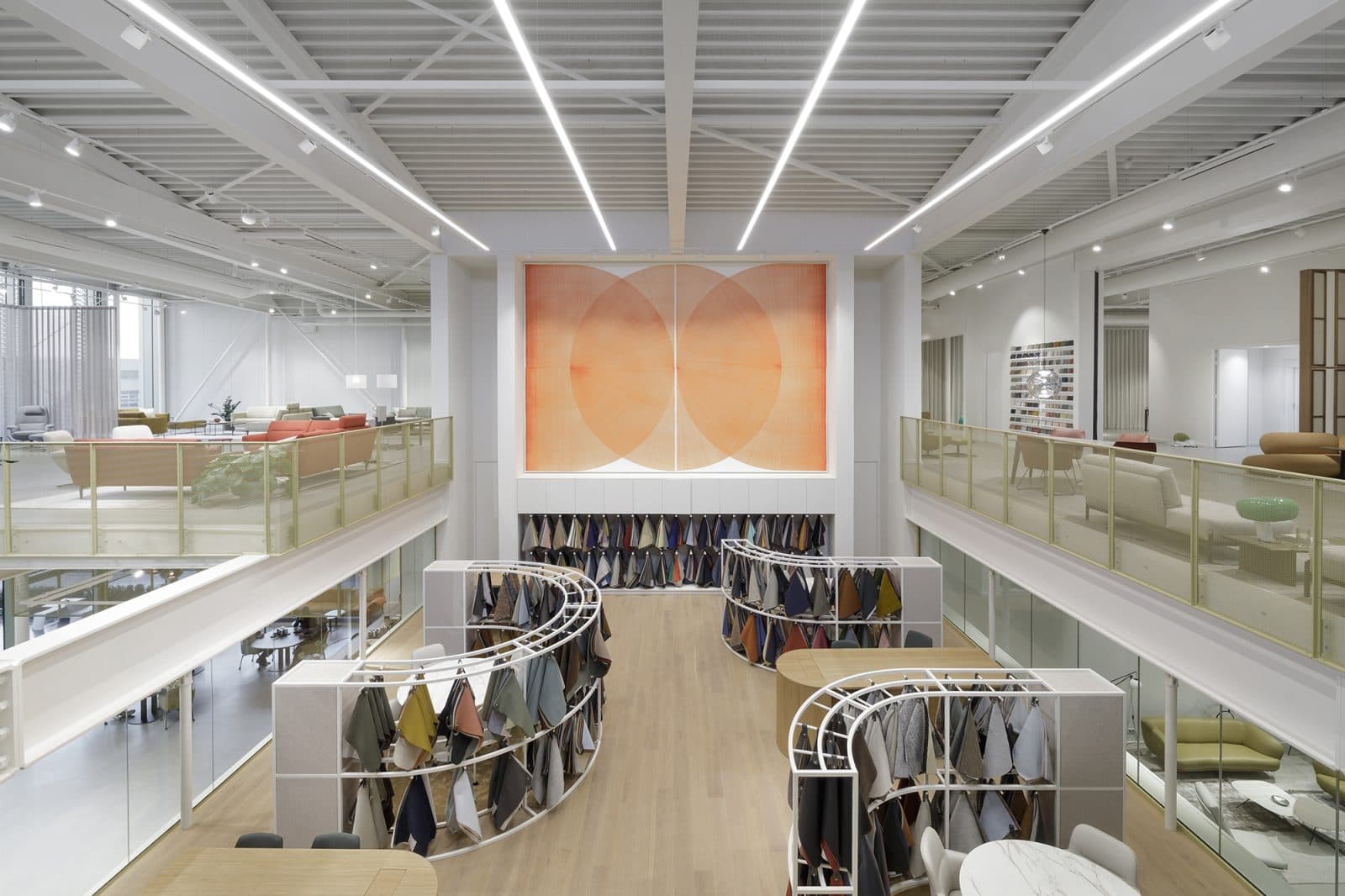 Leolux Showroom Breukelen — Retail